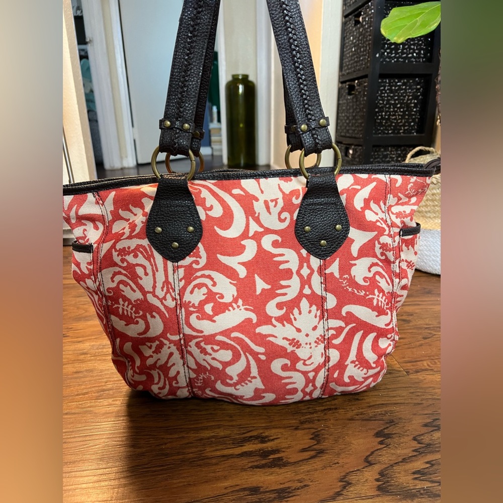 Estee Lauder tote bag .